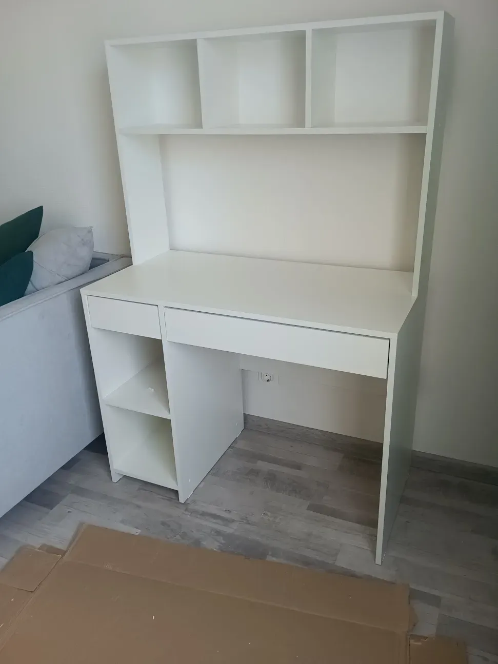 сборка компьютерного стола