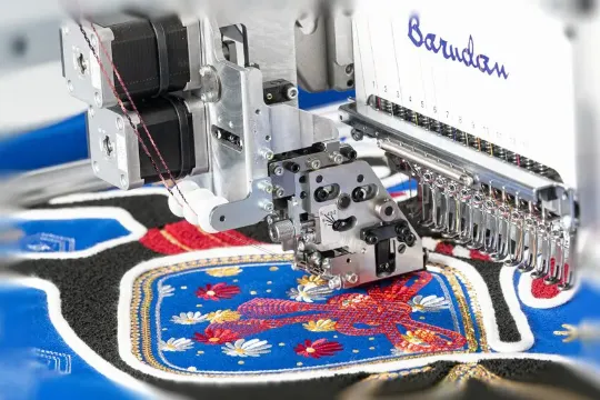 Устройства с блестками