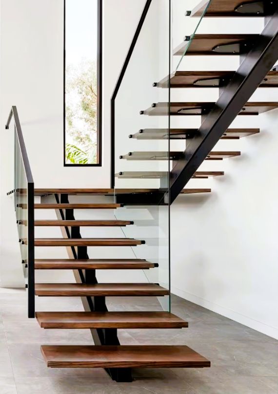 Лестницы из ясеня