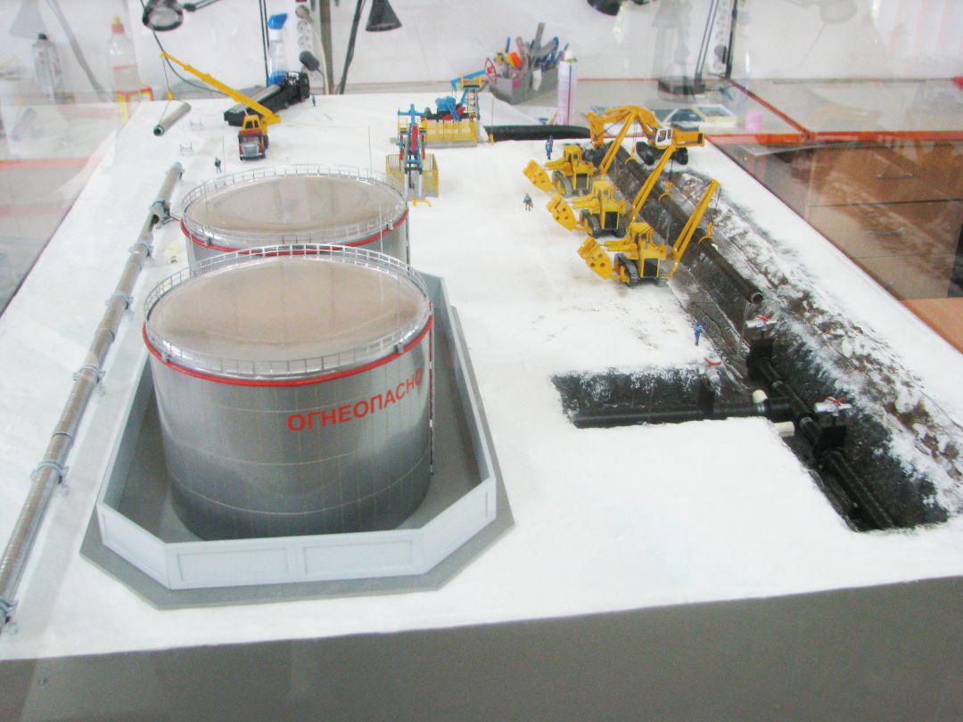 Макет нефтепровода