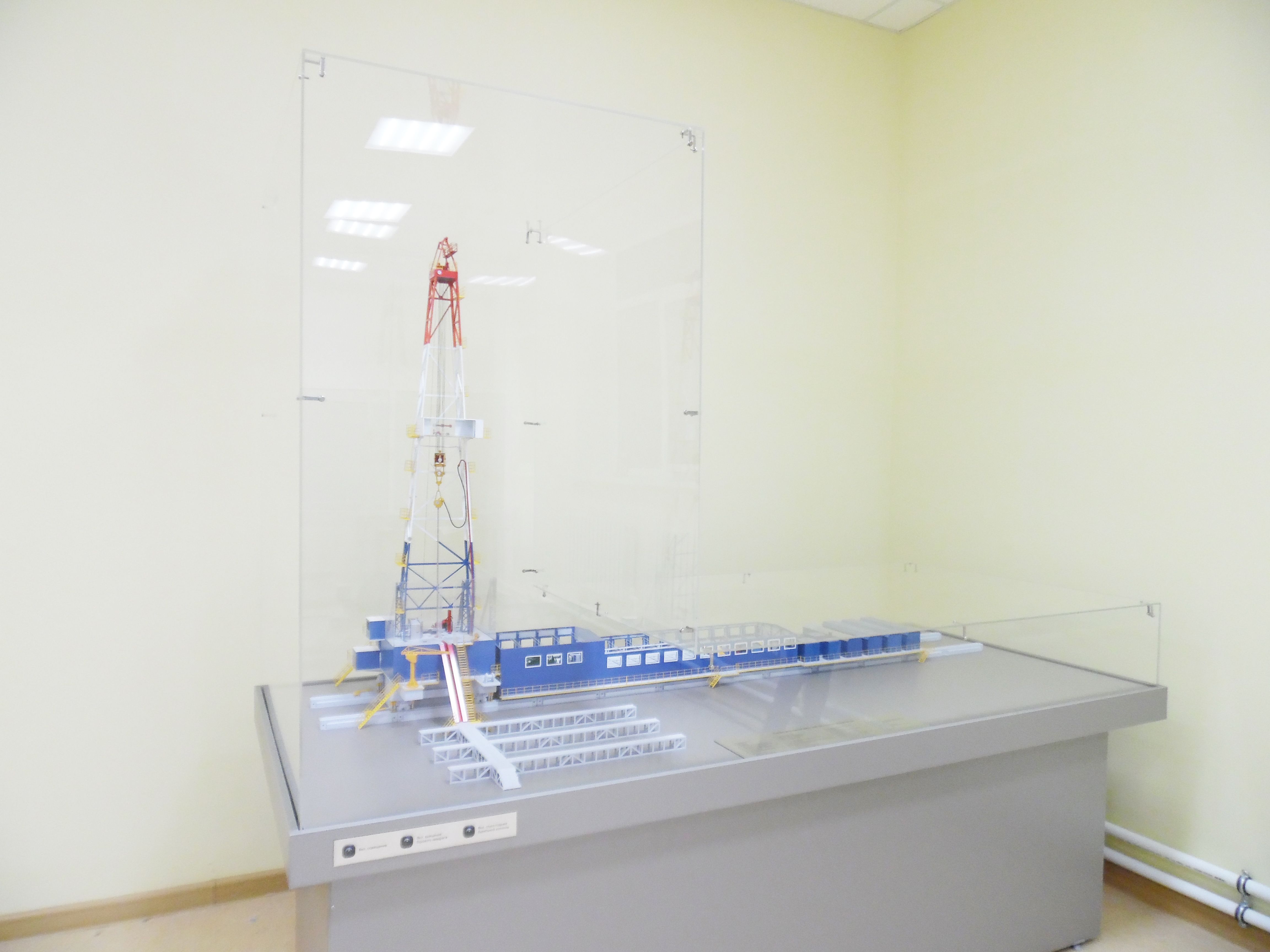 Макет буровой установки