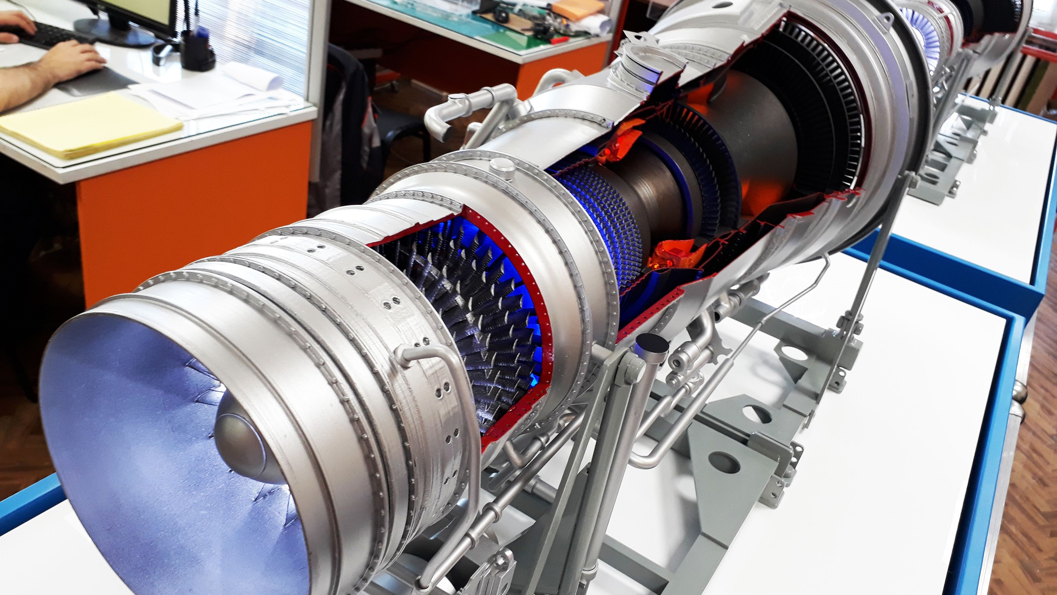 Макет газотурбинного двигателя