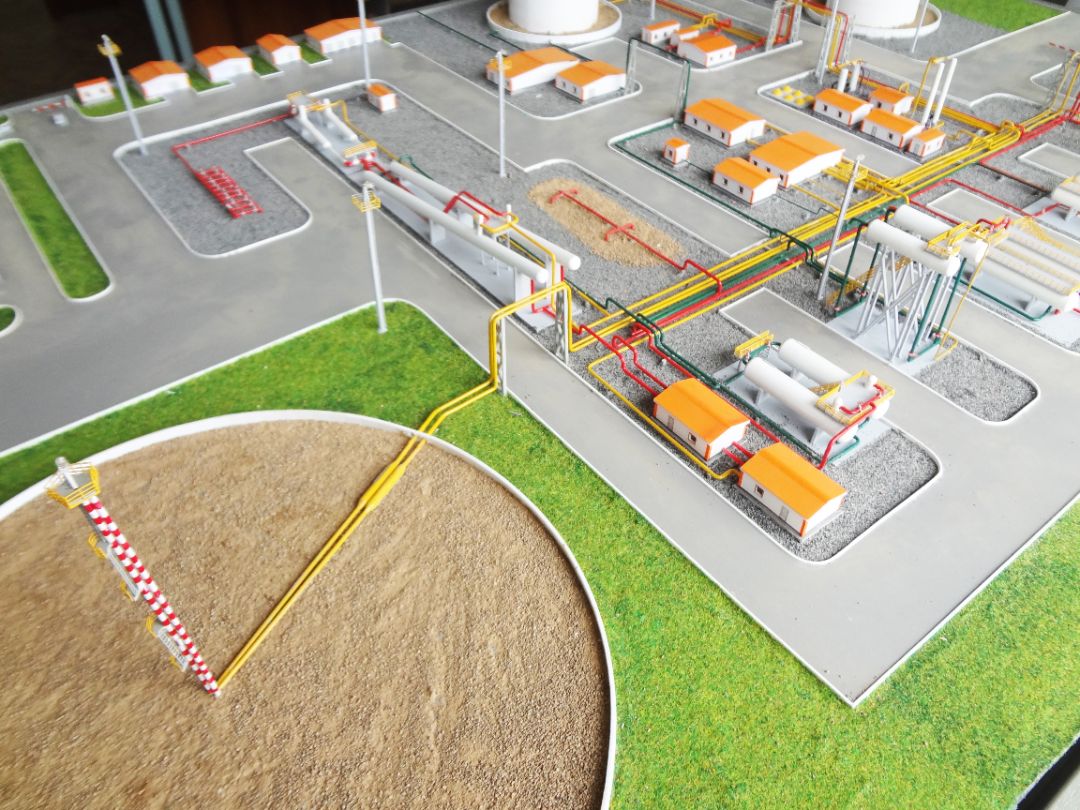 Макет подготовки нефти и газа