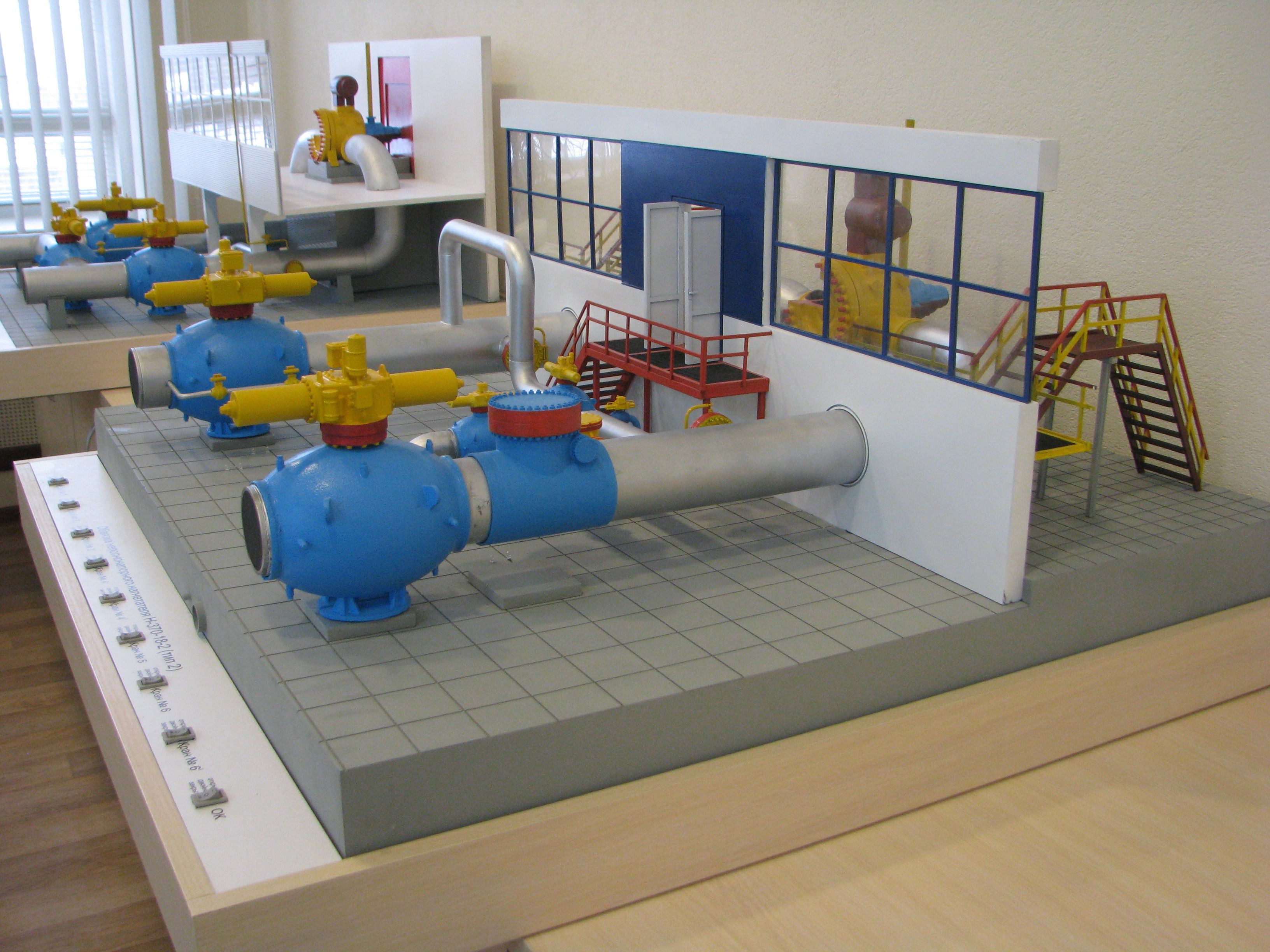 Макет обвязки нагнетателя