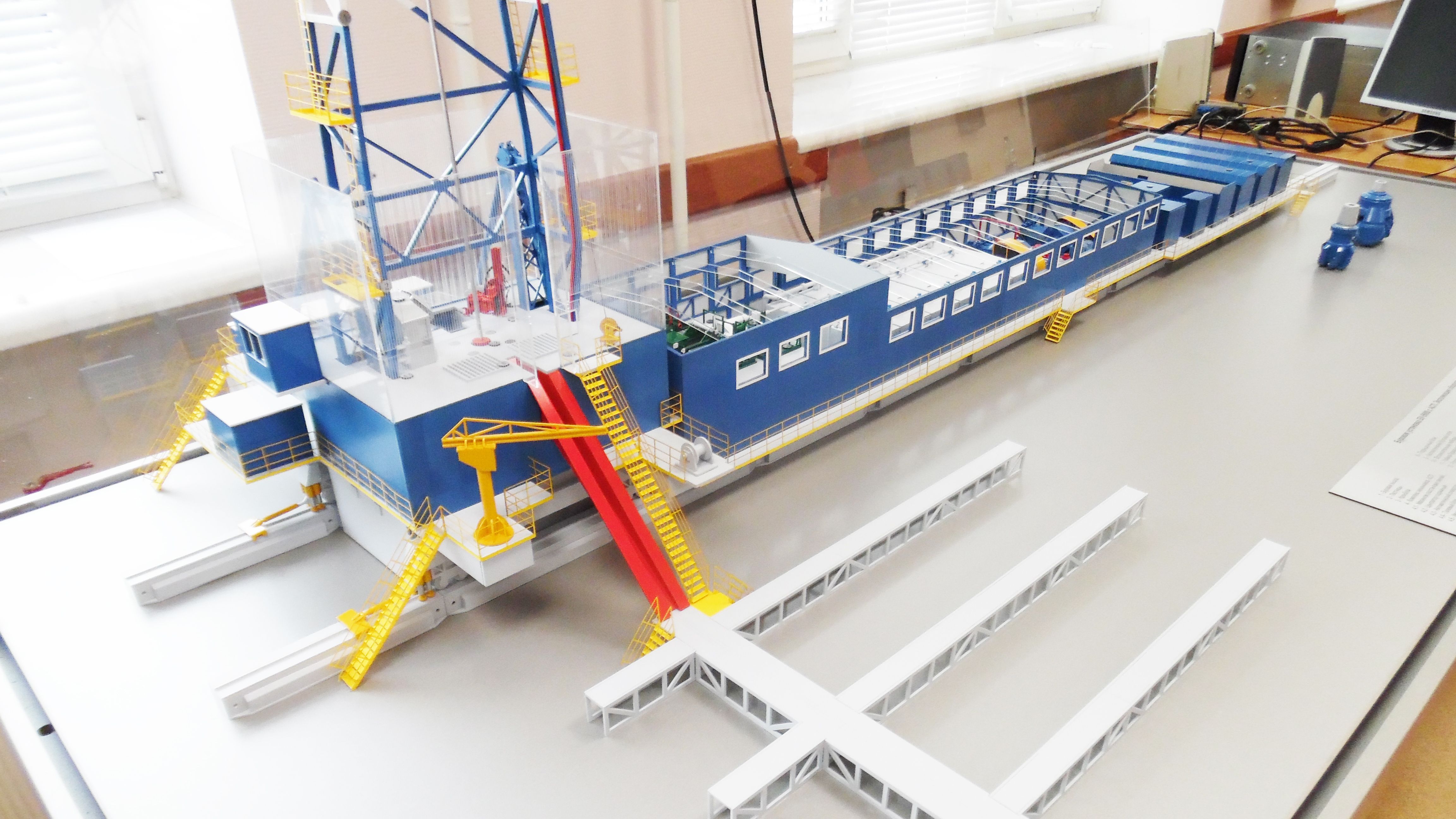 Макет буровой установки