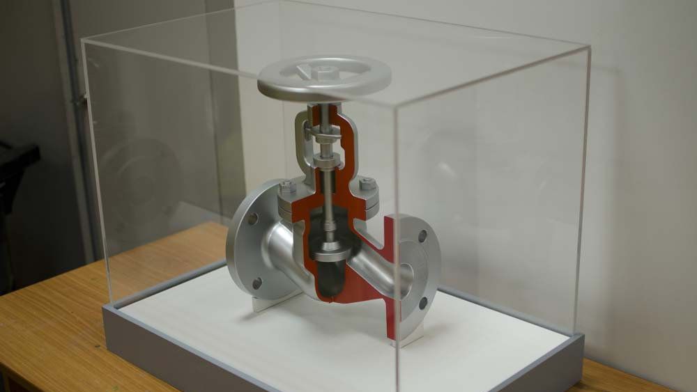 Макет реактивного двигателя