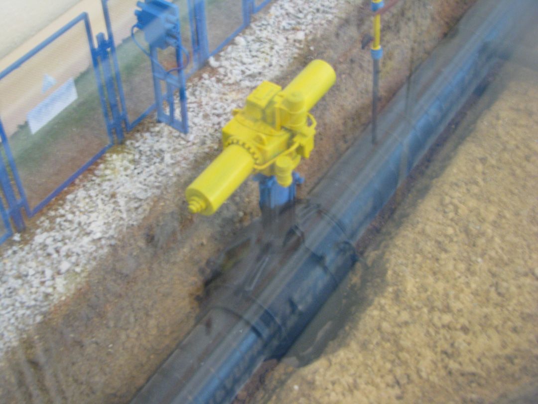 Макет крановой площадки газопровода