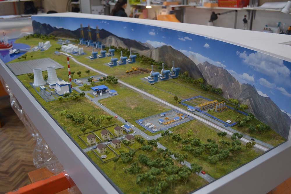 Макет нефтегазового оборудования