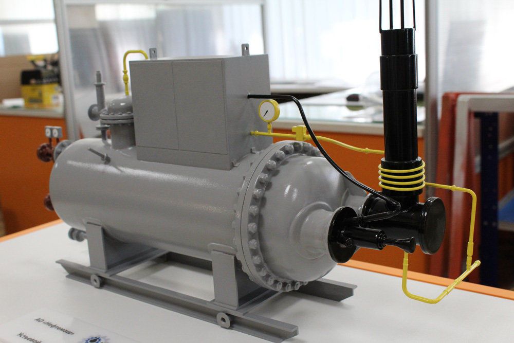 Макет нефтегазового оборудования