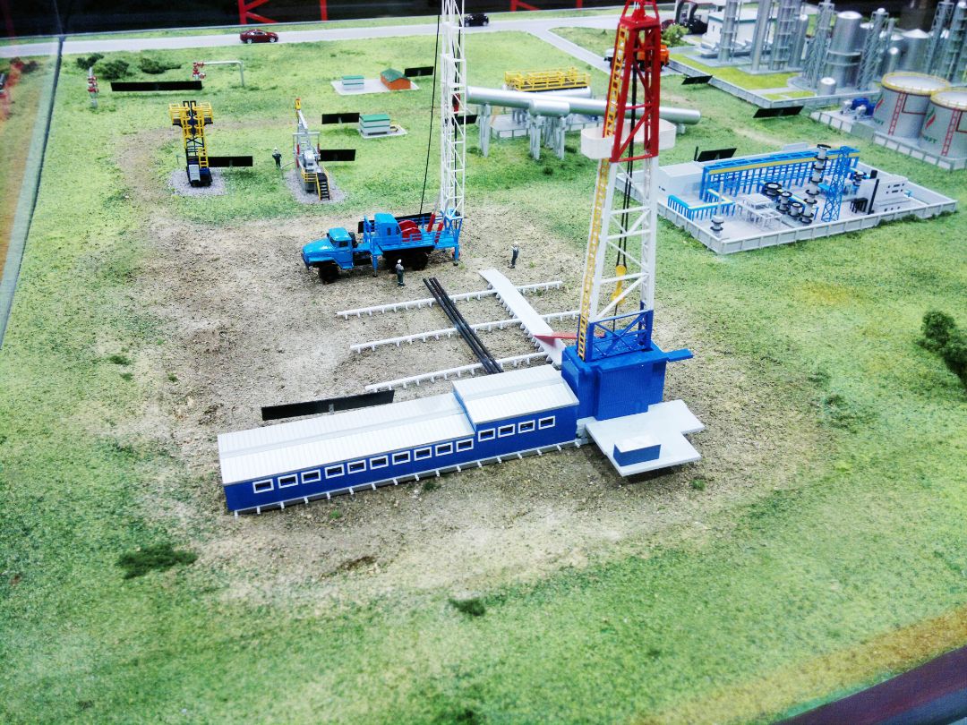 Макет подготовки нефти и газа