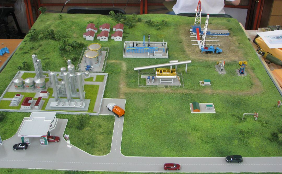 Макет подготовки нефти и газа