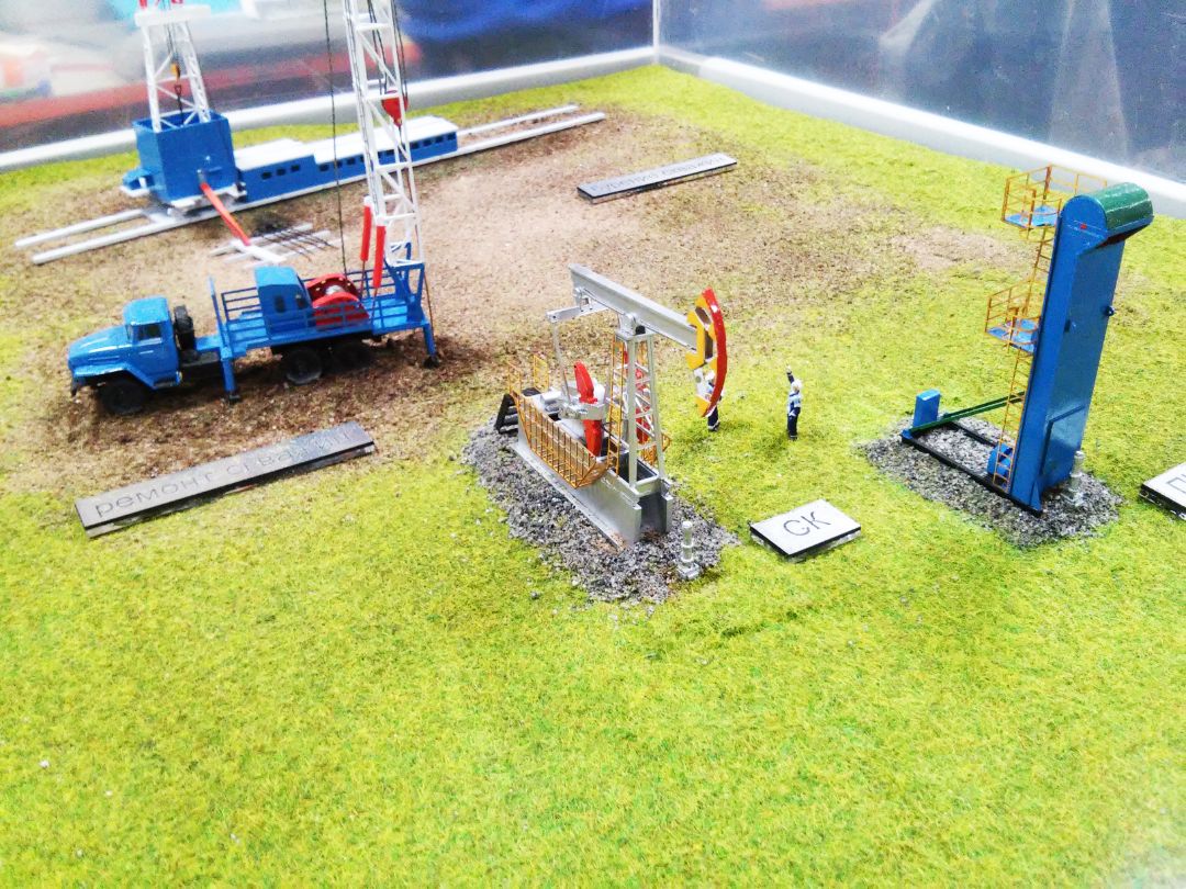 Макет подготовки нефти и газа