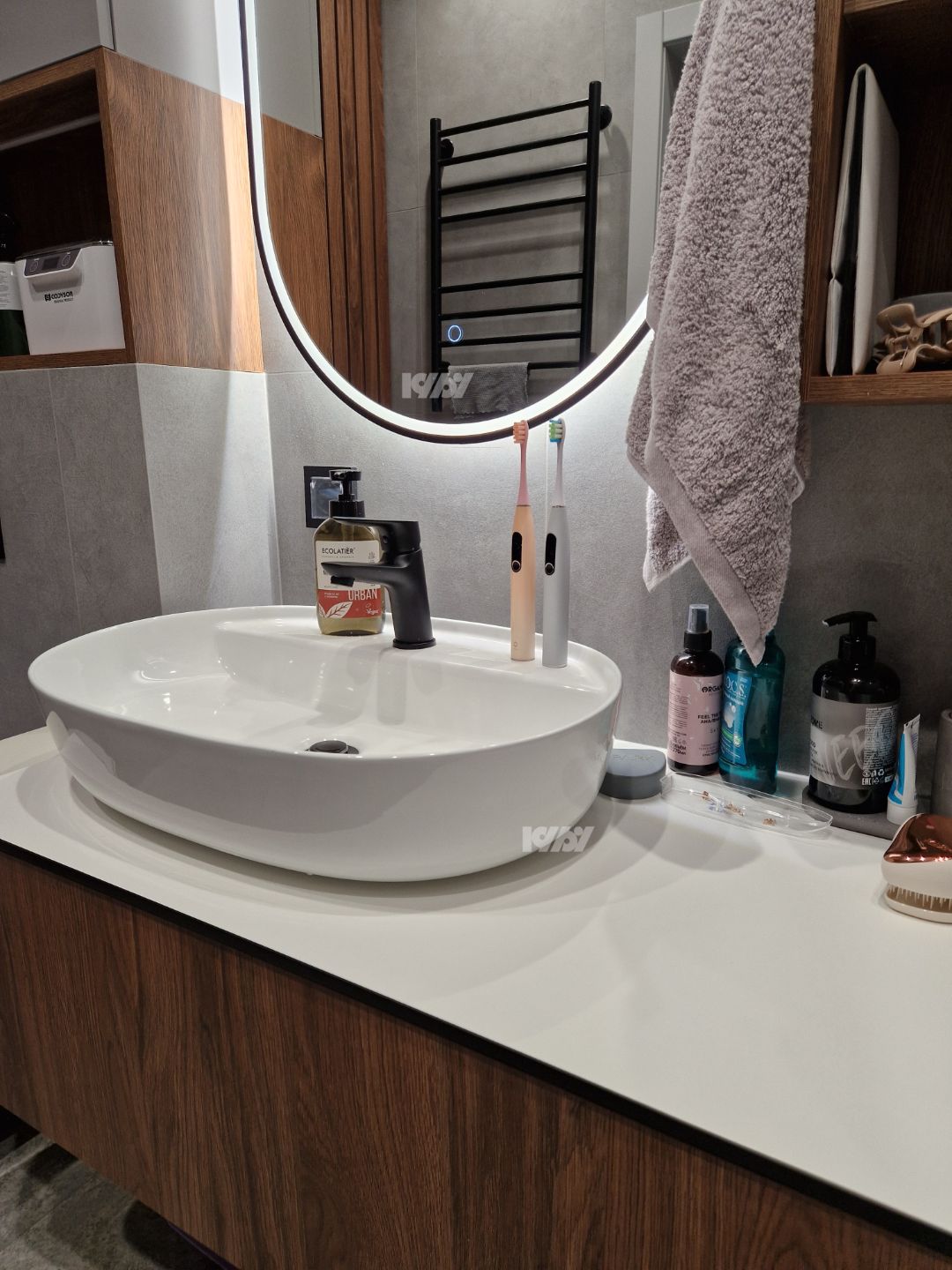 тумба со столешницей для ванной