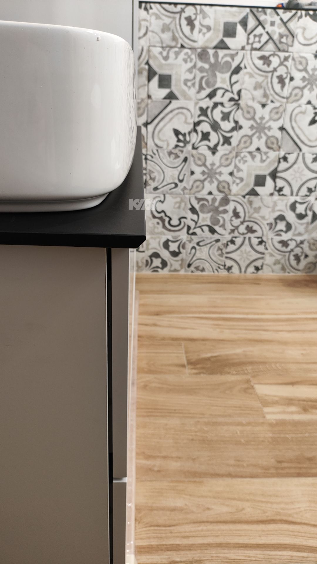 столешница для ванной комнаты под ванну