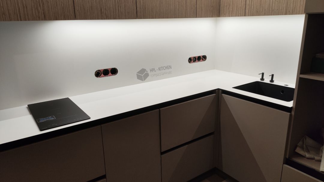 GREENLAM 111 SUE HPL компакт-ламинат - официальный дилер материала.