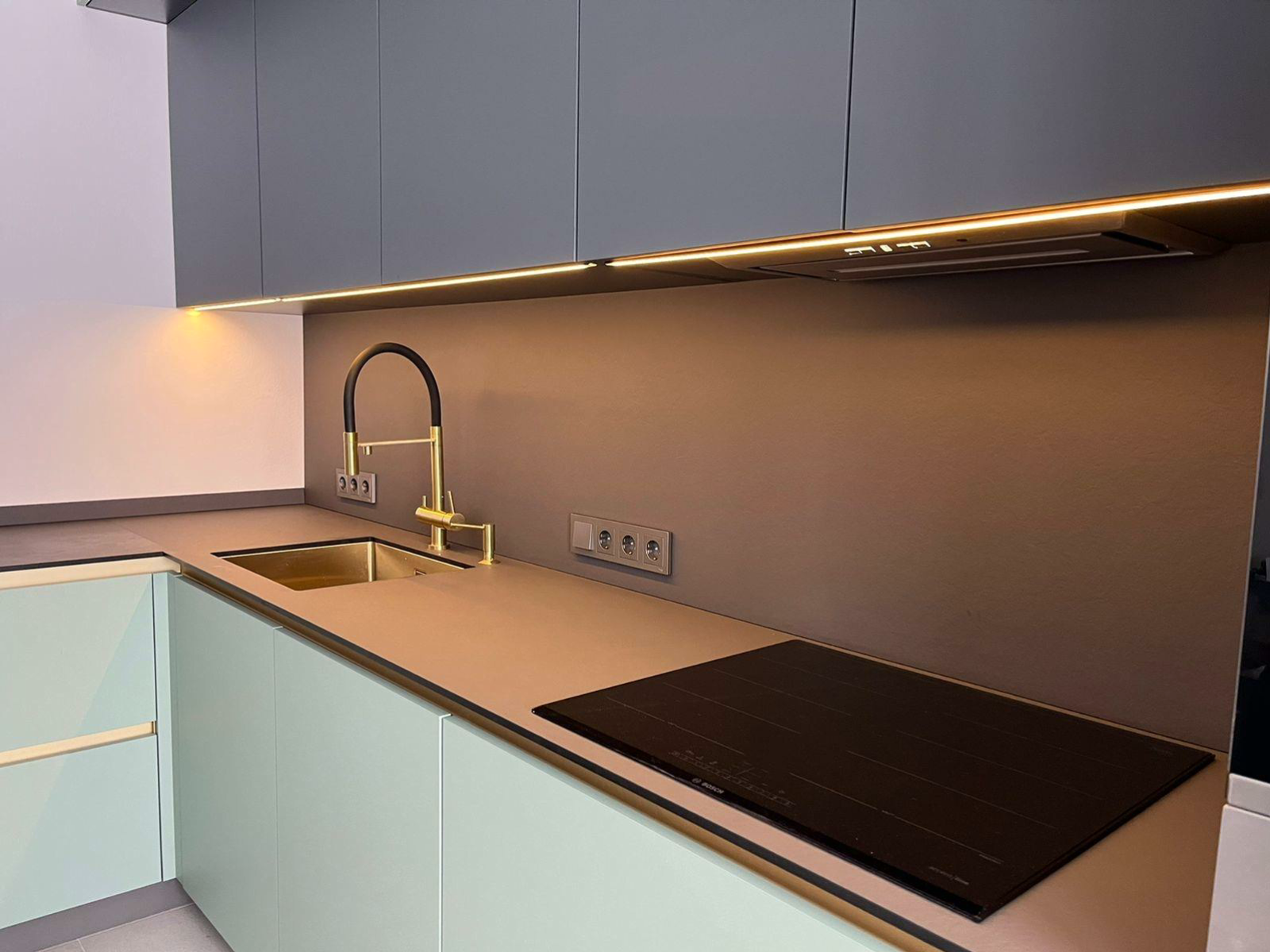 FUNDERMAX 0077 IP/SX CHARCOAL SAXUM