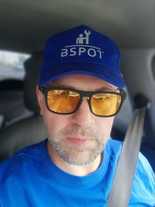 БСпот (BSpot) установим и пропишем новый автомобильный аккумулятор. Выполним установку любой сложности в Санкт-Петербурге и Леннградской области.