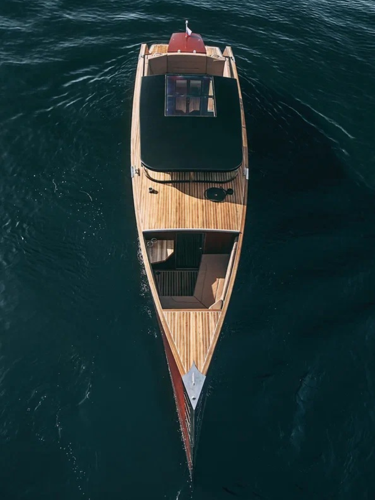 Аренда яхты в Санкт-Петербурге с капитаном