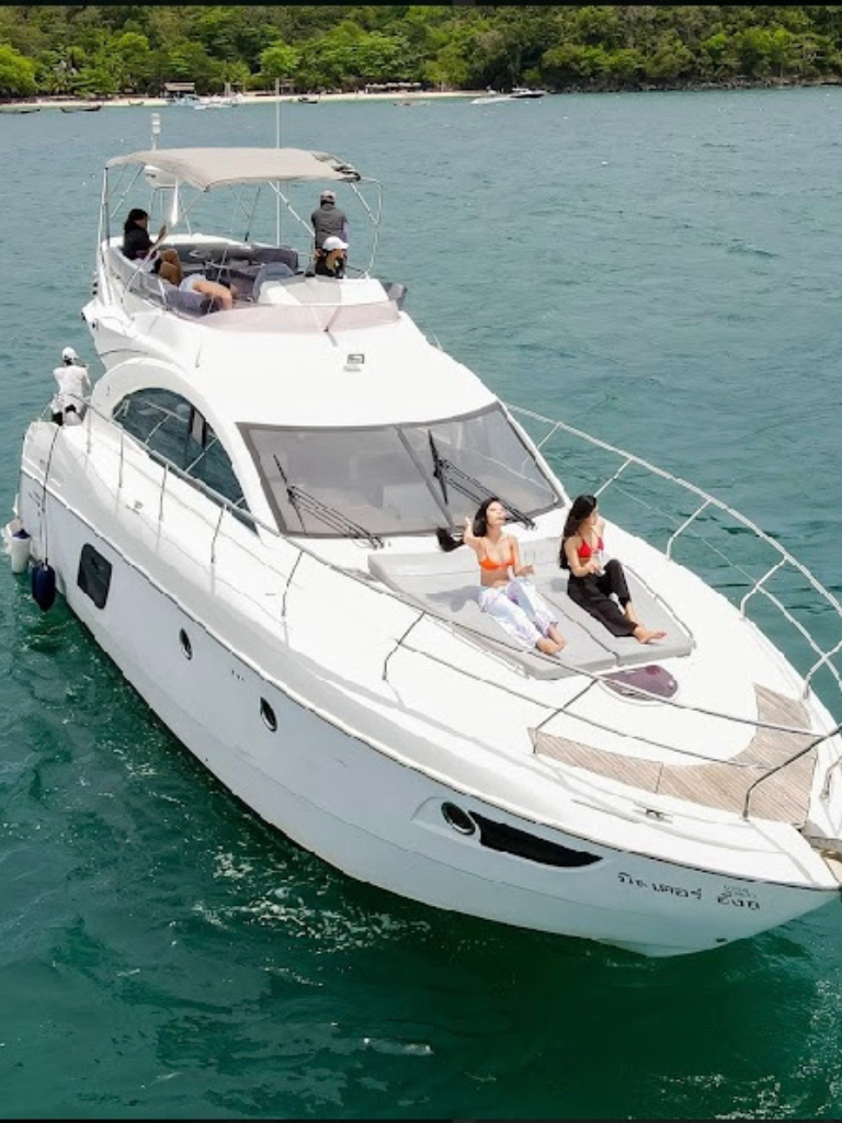 Аренда яхты на Пхукете с капитаном