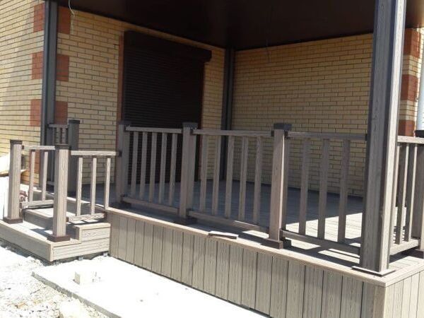 Частный коттедж терраса