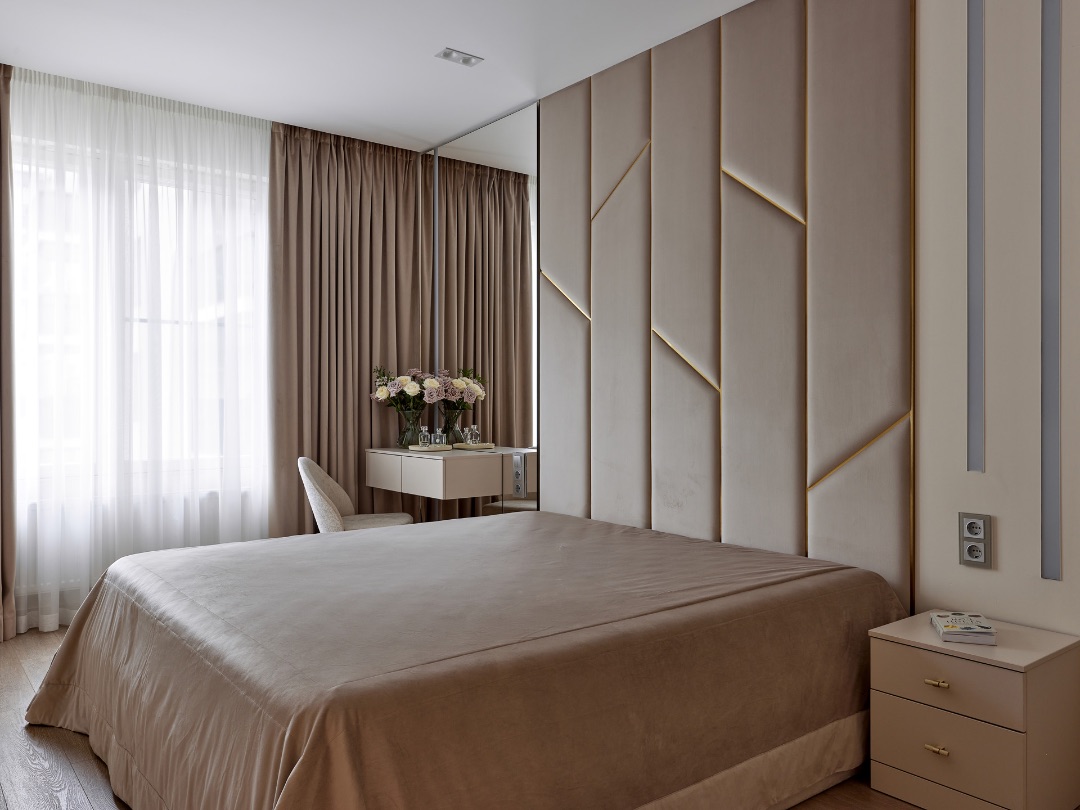 Стройкоманда: Построим все! Спальня косметический столик: маленькая спальня, компактная спальня, многофункциональная мебель, спальня студия, зонирование