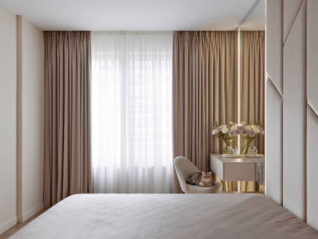 Стройкоманда: Построим все! легантный дизайн, освещение спальни, многофункциональная зона, решение для спальни
Спальня косметический столик: комфортная спальня, интерьер спальни, строй команда проекты, мебель для спальни, спальня дизайн
Спальня косметический столик: маленькая спальня, компактная спальня, многофункциональная мебель, спальня студия, зонирование