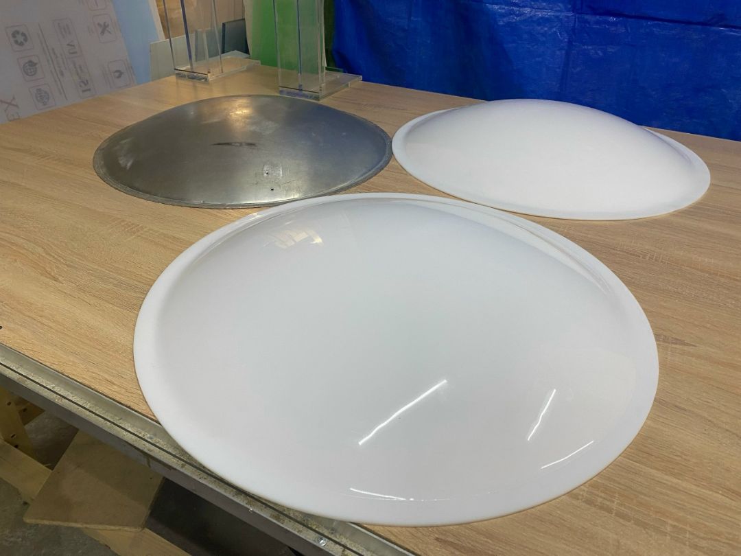 Ветровое стекло для катера