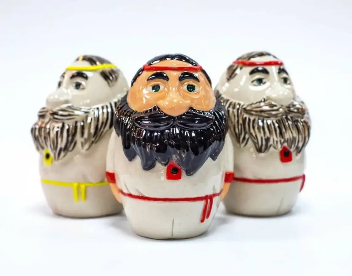 Три готовые фарфоровые фигурки деда в славянском стиле