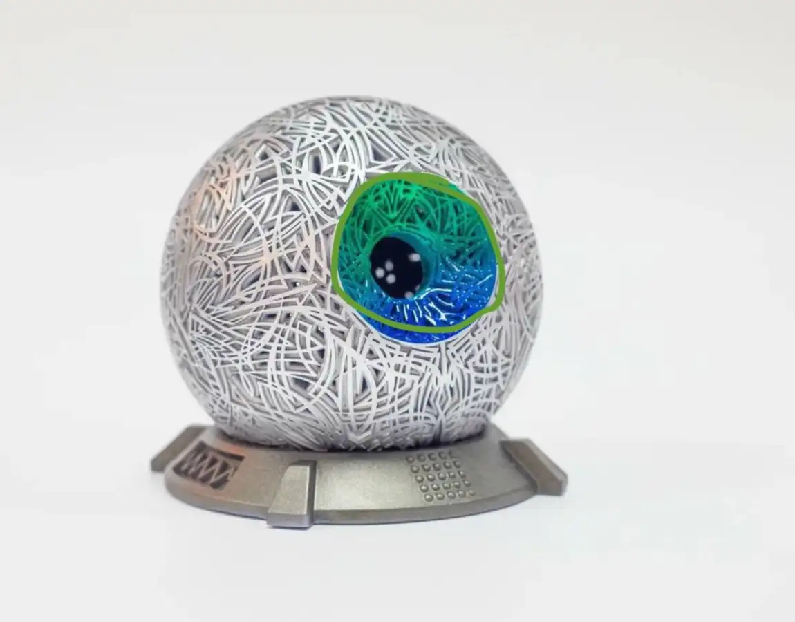 Готовая 3D-фигура глаза с покраской и металлической подставкой