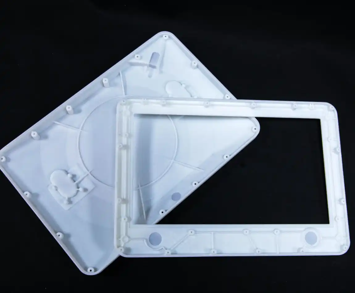 3D-печатные детали корпуса пульта управления роботом, вид сверху.