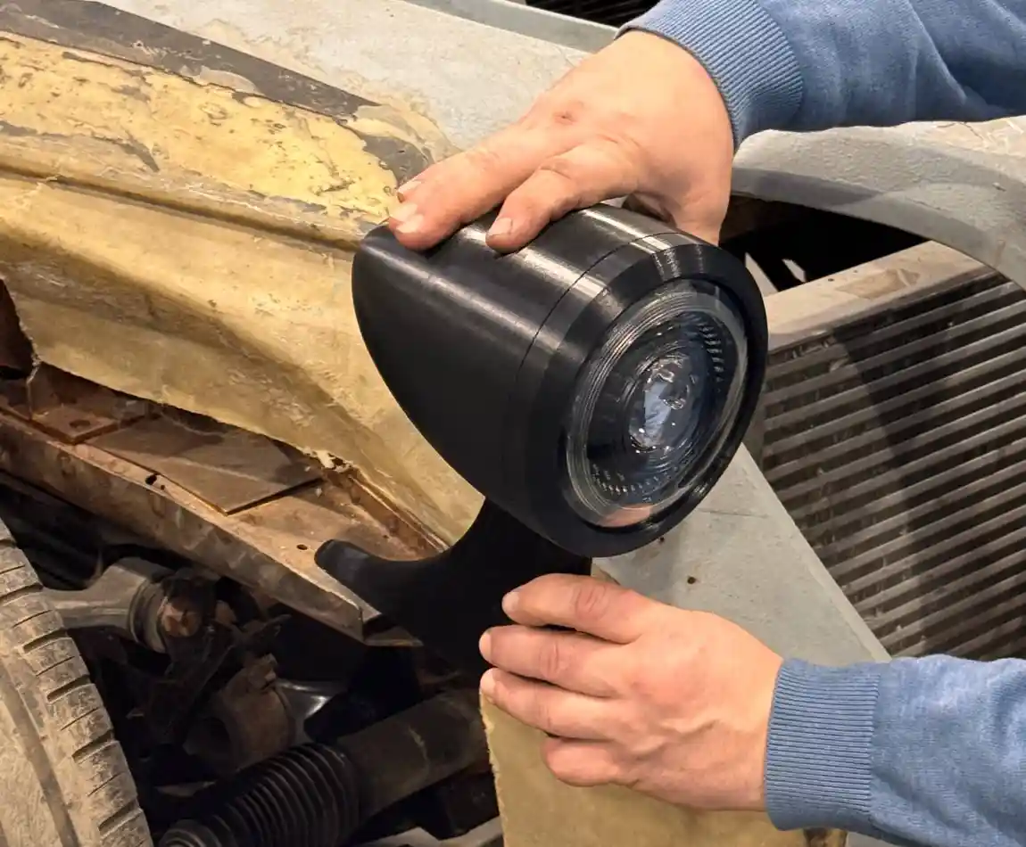 3D-печатный корпус фары для спорткара — проверка геометрии и посадки