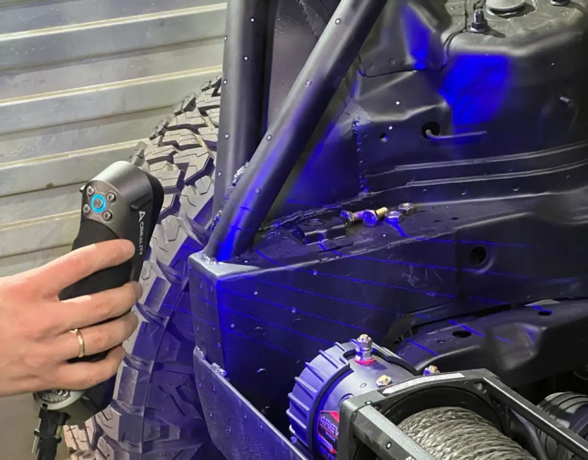 Фронтальный вид на зону, где позже будет установлена торпеда.