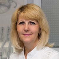 врач стоматолог -терапевт клиники дентальной имплантации Апекс-Д Свиридова Н.В.