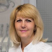 врач стоматолог -терапевт клиники дентальной имплантации Апекс-Д Свиридова Н.В.