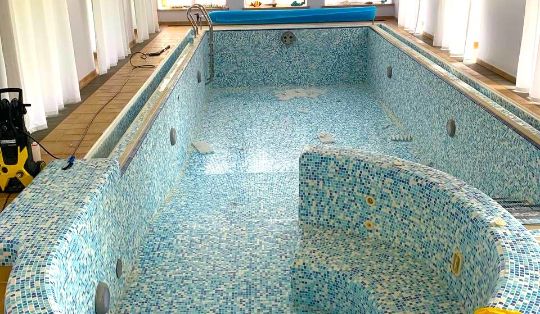 Разовые услуги по обслуживанию бассейнов, купелей, фонтанов