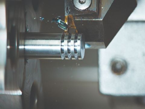 Отрезные и канавочные пластины