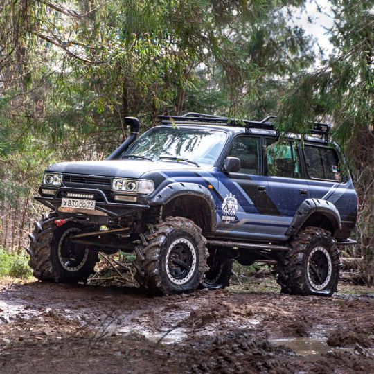 Toyota Land Cruiser 80