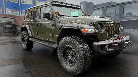 Jeep Wrangler JLU