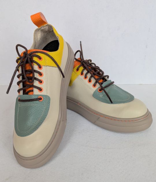 Туфли "Поло". Очень легкие и удобные, можно носить как с брюками, так и с юбками. Верх и подклад - натуральная кожа. Цвет кожи и подошву подбираем по желанию заказчика.