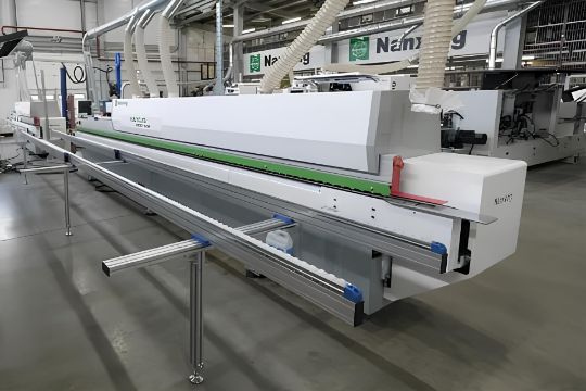 Автоматический кромкооблицовочный станок NB7СJQ