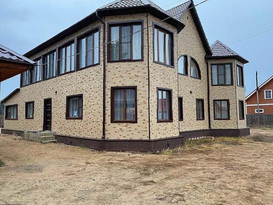 Монтаж кровли фасада (г. Улан-Удэ)