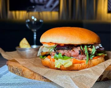 Навис - ресторан мясной кухни в Нижнем Тагиле