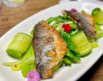 Навис - ресторан морской кухни в Нижнем Тагиле