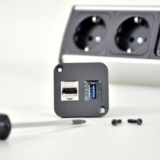 Установка розетки / выключателя