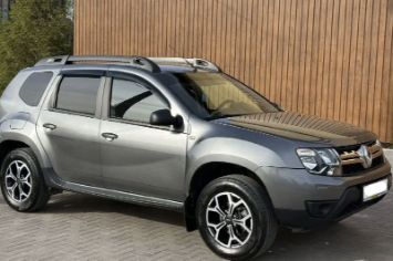 Renault Duster 4WD в аренду — внешний вид