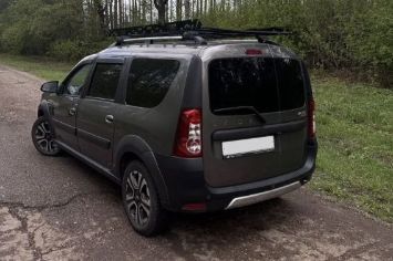 Вид сзади LADA Largus в аренду