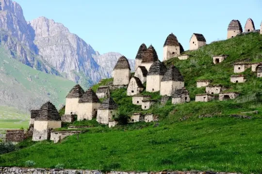 Даргавс, некрополь