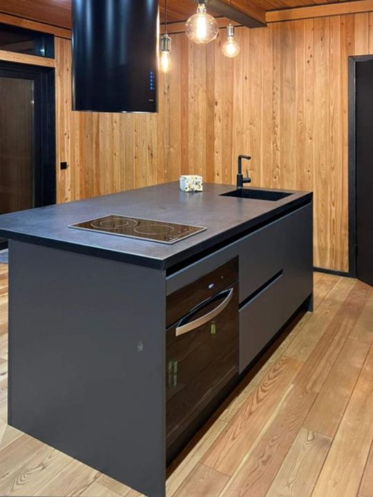 остров в интерьере кухни