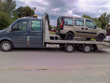 Услуги эвакуатора по Орлу и межгороду: Ливны, Мценск, Болхов, Верховье, Глазуновка, Дмитровск, Долгое, Залегощь, Колпна, Корсаково, Красная Заря, Кромы, Малоархангельск, Хомутово, Новосиль, Покровское, Змиевка, Сосково, Тросна, Нарышкино, Хотынец, Шаблыкино, Орловская область. https://yandex.ru/maps/org/uslugi_evakuatora_oryol_prigorod_trassa_mezhgorod/67214668683/