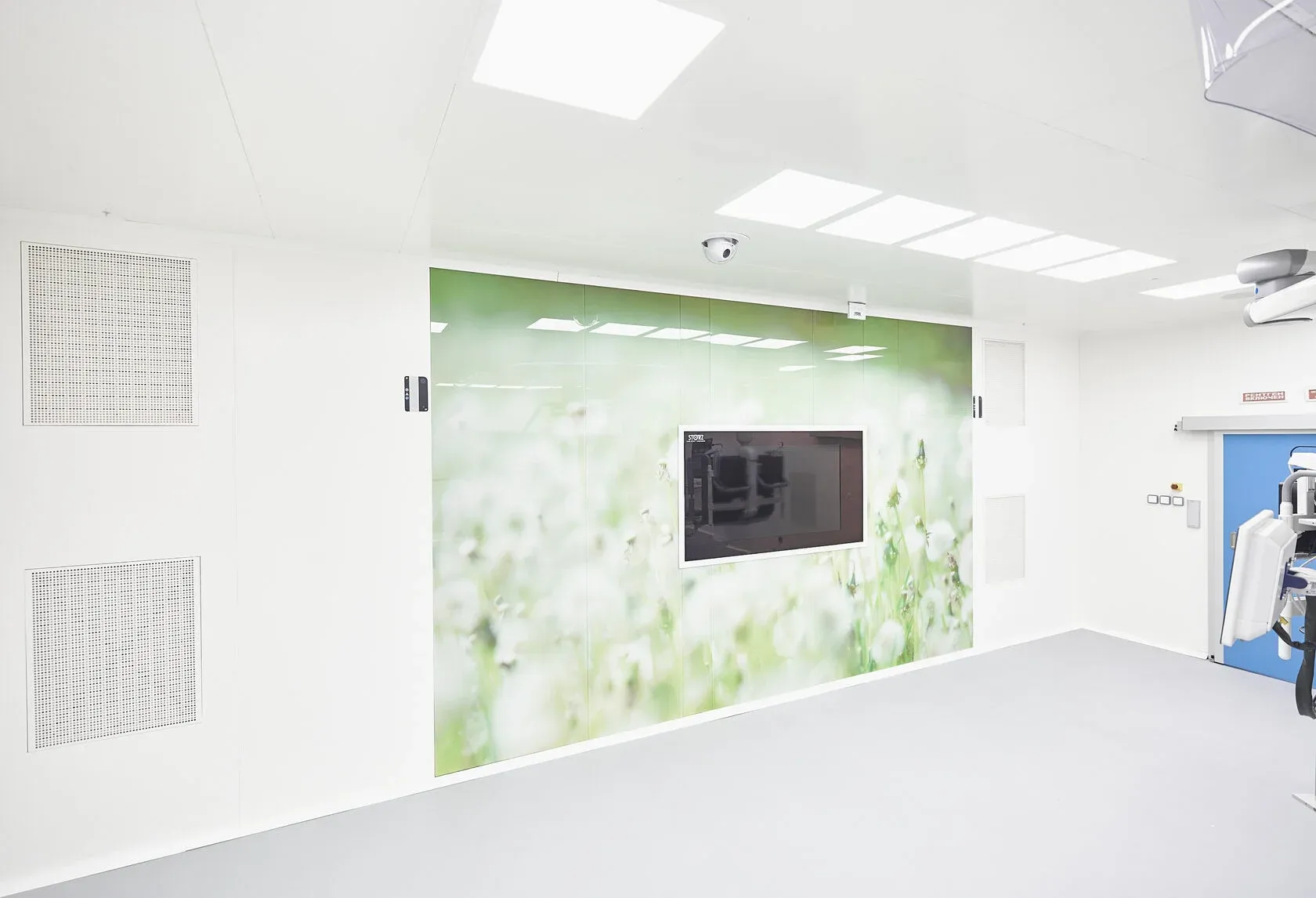 Панели и стеновые системы для чистых помещений